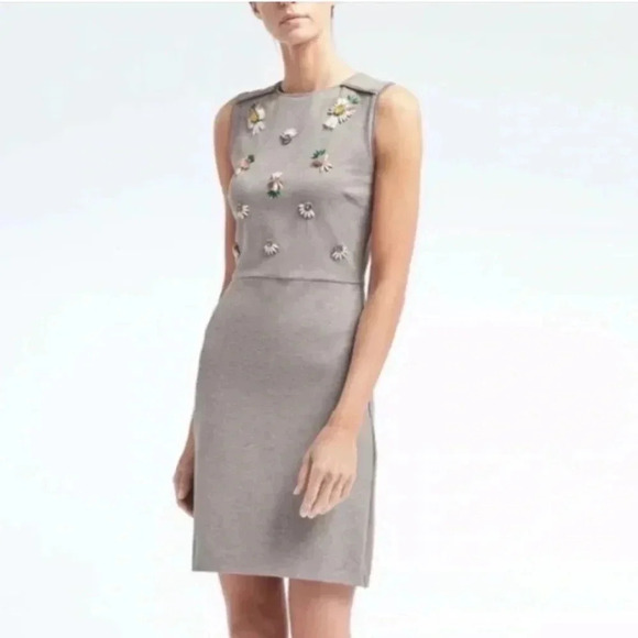 Banana Republic | Grey Beaded Dress - Picture 2 of 10